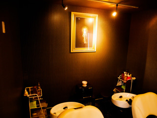 静岡県焼津市の美容室 SALON RODAN(サロンロダン)の外観